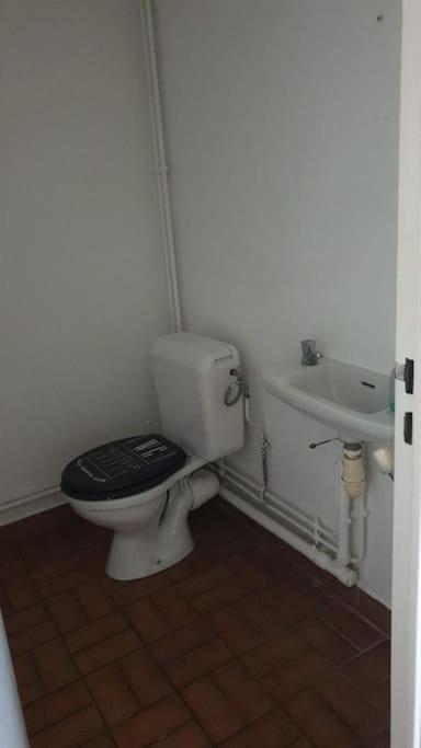 Maison De Ville 102M2 3 Chambres مونتينيو لي بروتون المظهر الخارجي الصورة