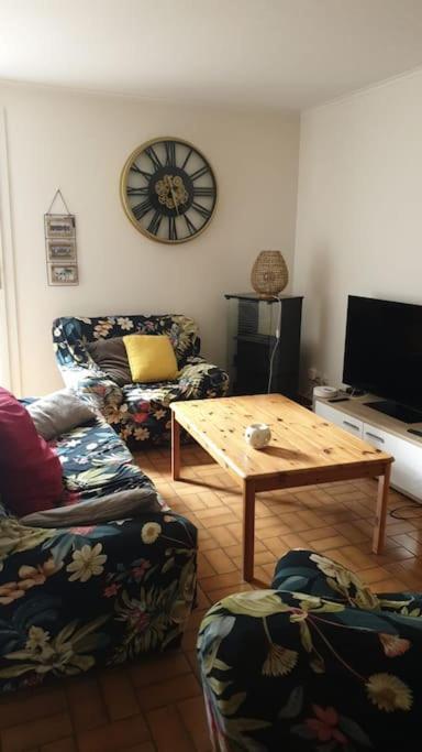 Maison De Ville 102M2 3 Chambres مونتينيو لي بروتون المظهر الخارجي الصورة