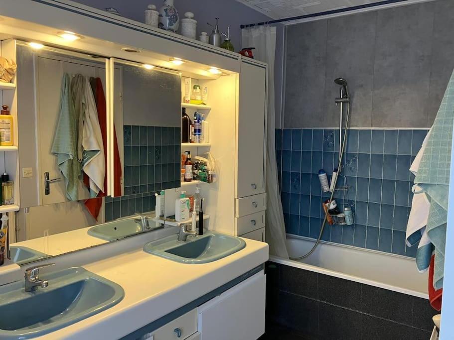 Maison De Ville 102M2 3 Chambres مونتينيو لي بروتون المظهر الخارجي الصورة